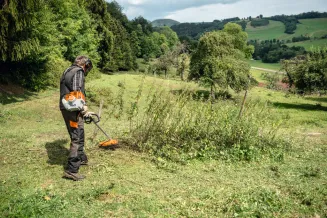 Kosa spalinowa STIHL FS235 - 3