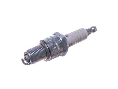 Świeca do kosiarki długi gwint CHAMPION N9YC